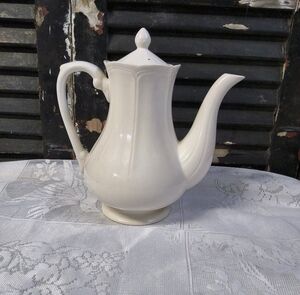 Elegant Federalist Ironstone Pattern 4238 white ironstone teapot Porcelain